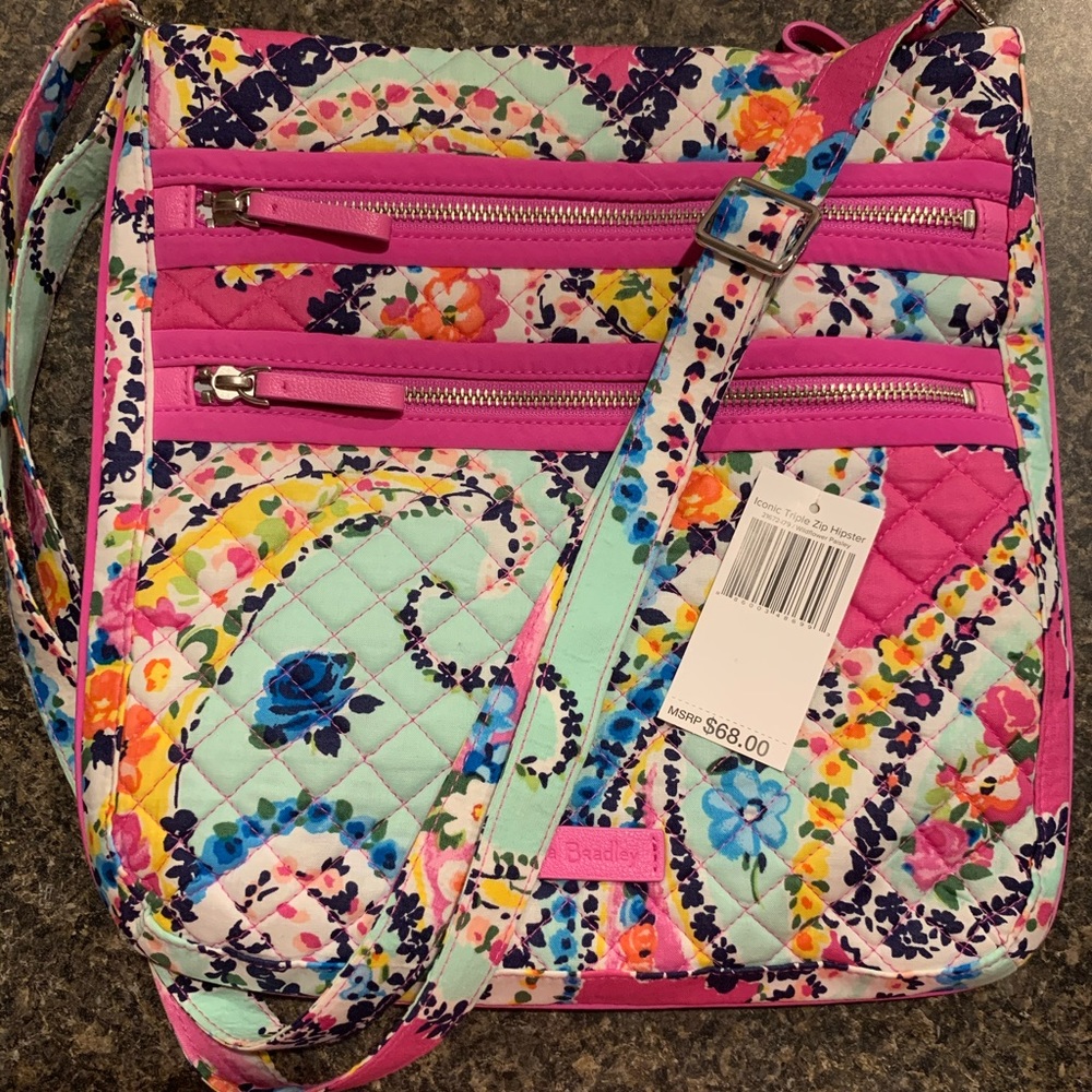 NWT Vera Bradley Iconic Triple Zip Hipster